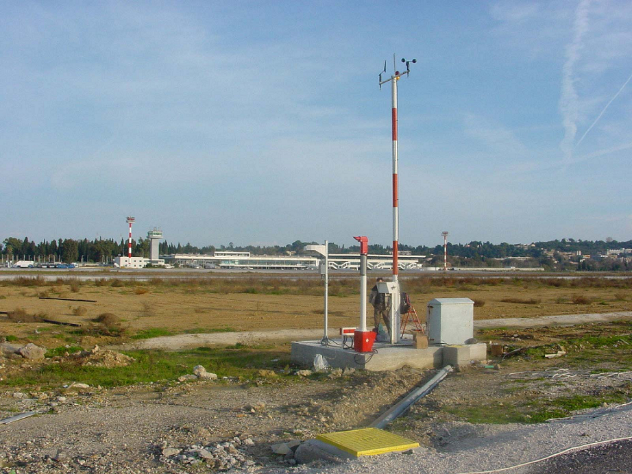 Συστήματα μέτρησης εύρους ορατότητας αεροδιαδρόμων